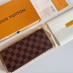 <AUTHENTIC>Louis Vuitton  wallet